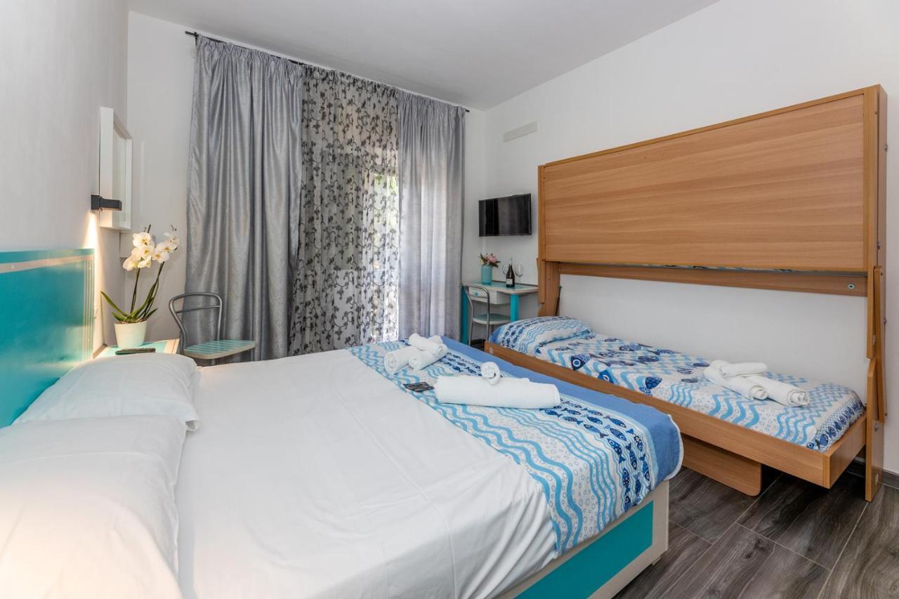 B&B Oasi ฟีนาเลลีกูเร ภายนอก รูปภาพ