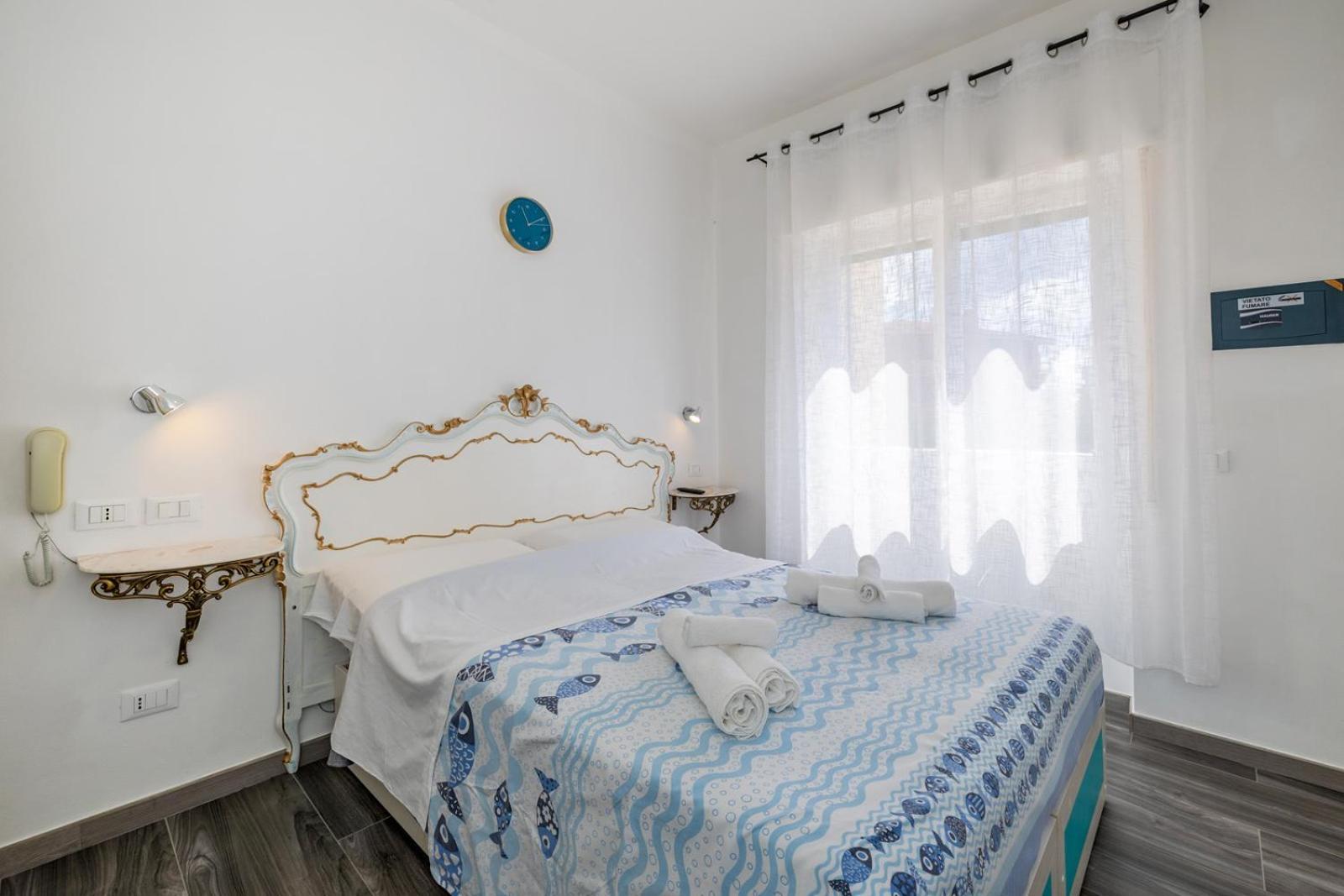 B&B Oasi ฟีนาเลลีกูเร ภายนอก รูปภาพ